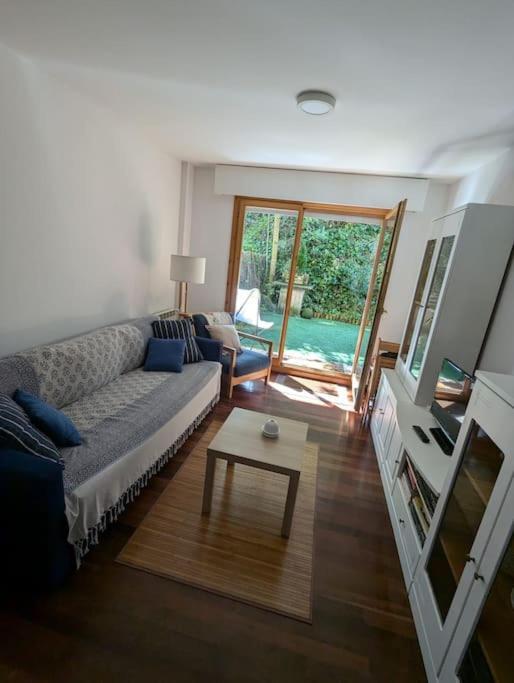 Casa De Claudia Comillas- Jardin Privado - A 10 Metros Del Capricho De Gaudi Екстер'єр фото